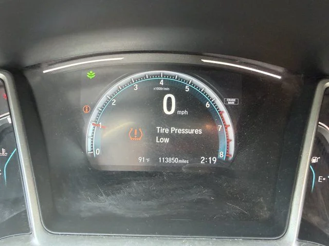 Used 2017  Honda EX-T image 14