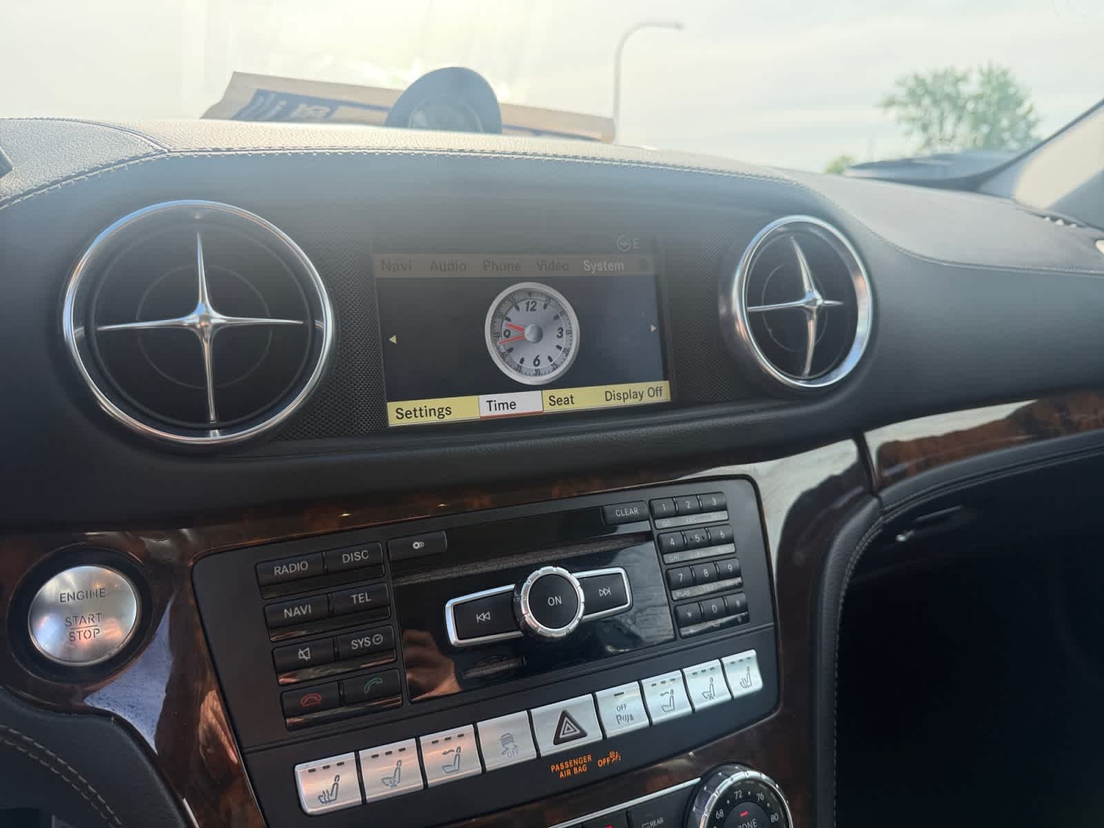 Used 2013 Obsidian Black Metallic Mercedes-Benz SL 550 image 27