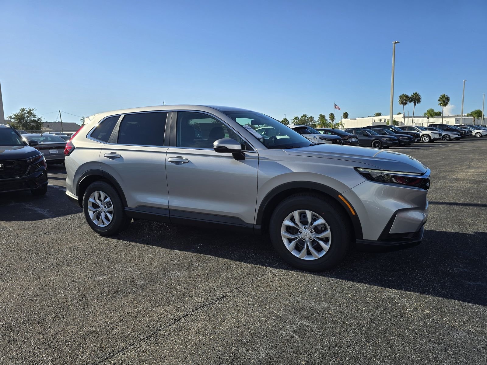 New 2026 Solar Silver Metallic Honda LX image 2