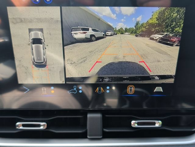 2027 Chevrolet Equinox LT - Photo 16