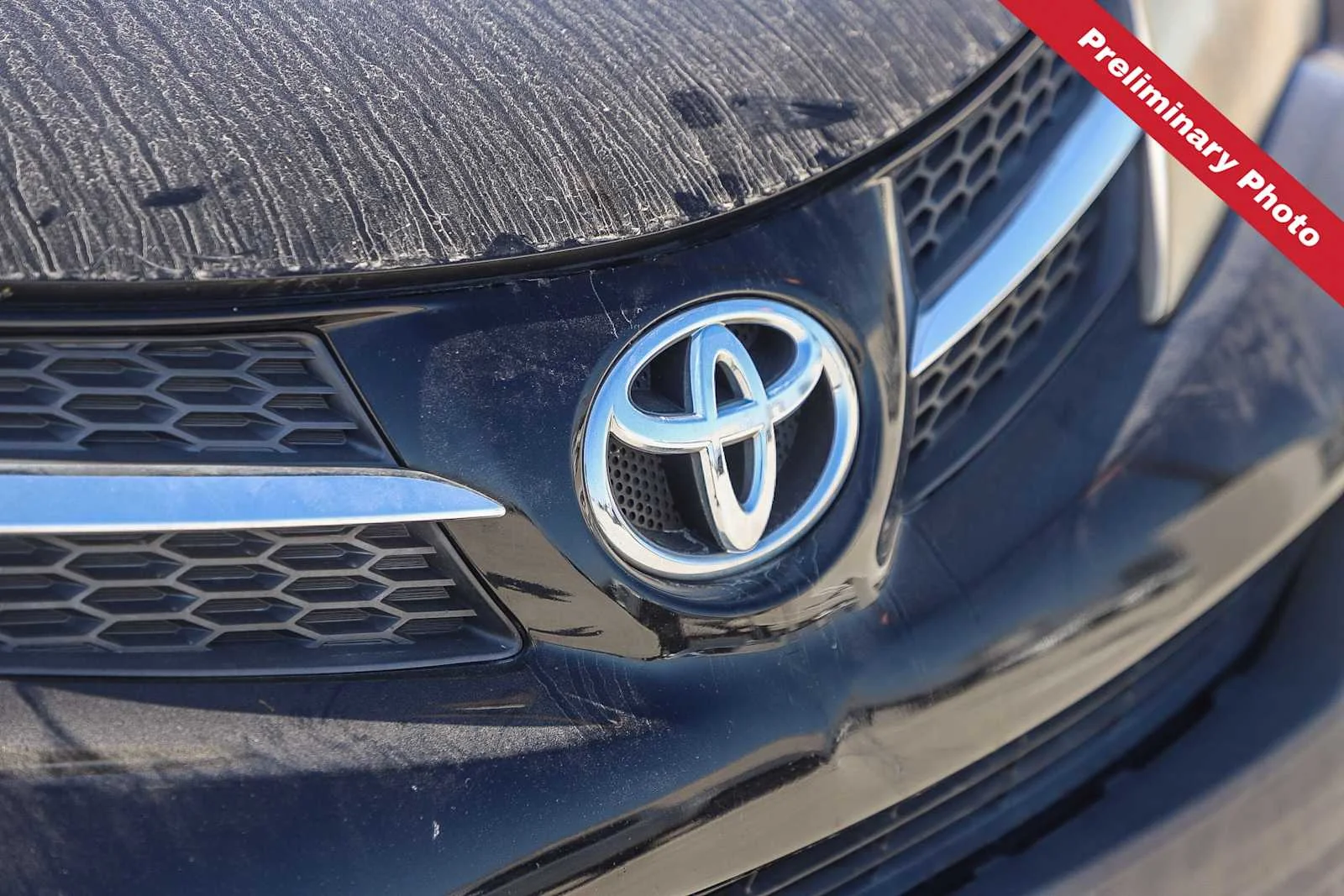 Used 2015 Black Toyota LE image 5