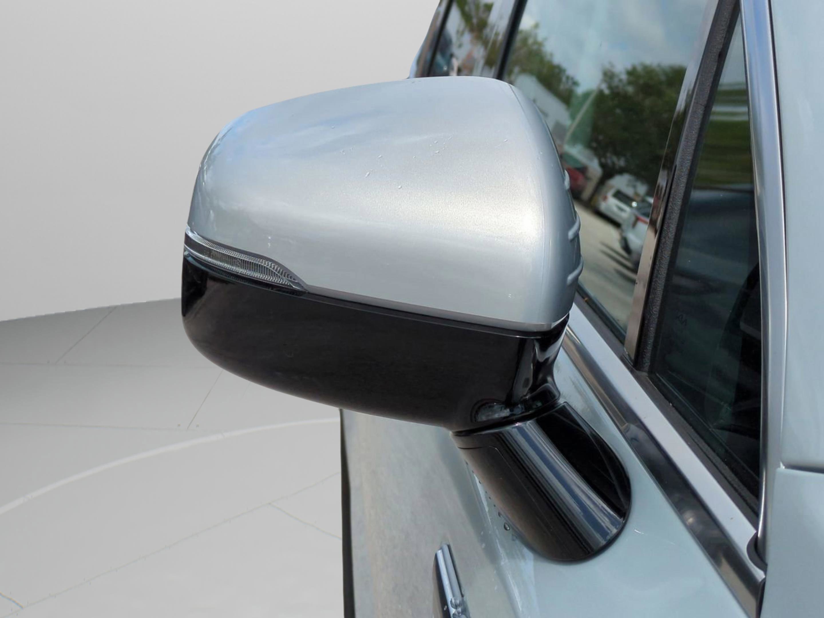New 2026 Ivory Silver Kia LX image 14