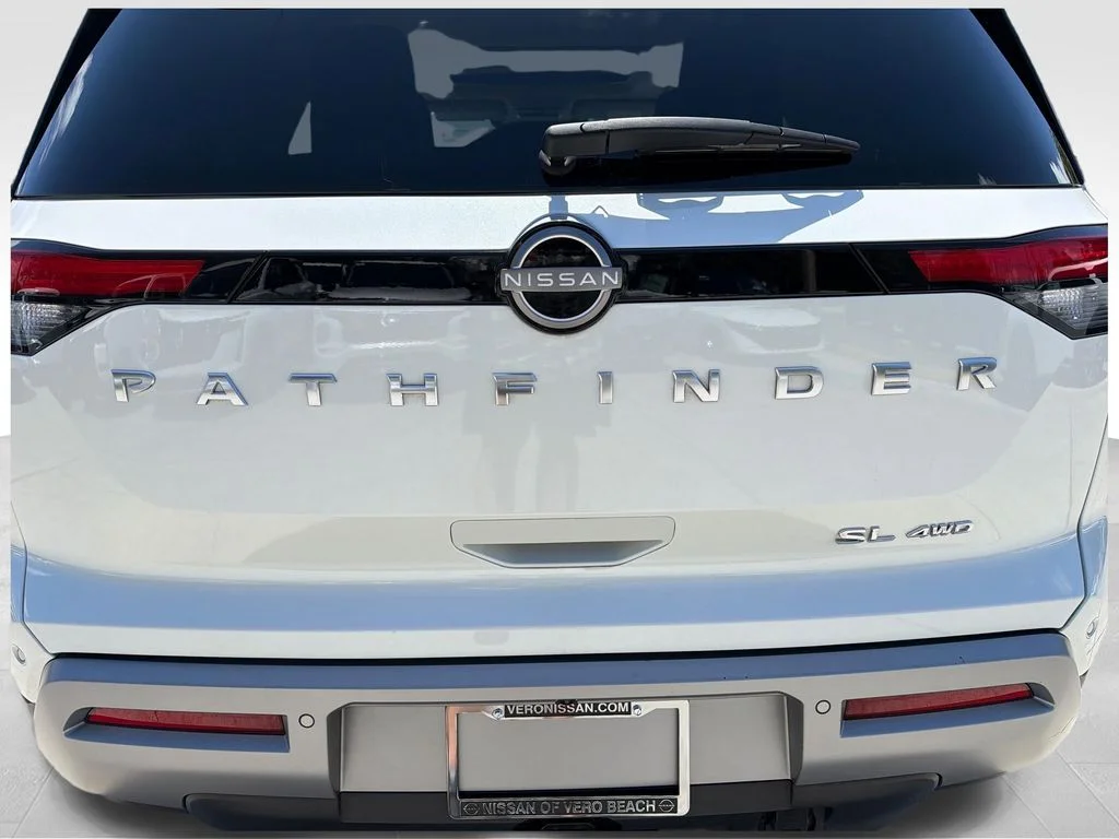 Certified Used 2023 White Nissan SL image 14