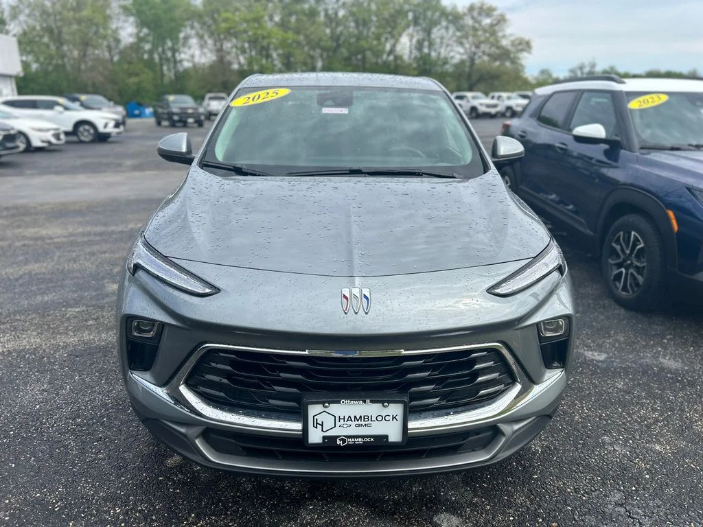 Used 2025 Gray Buick Preferred image 2