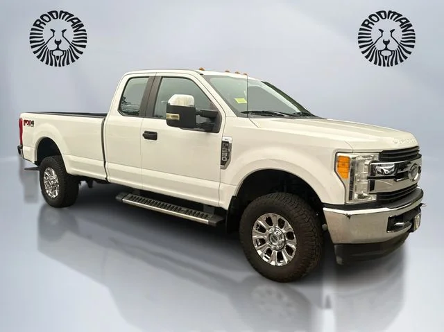 Used 2017 Oxford White Ford XL image 3