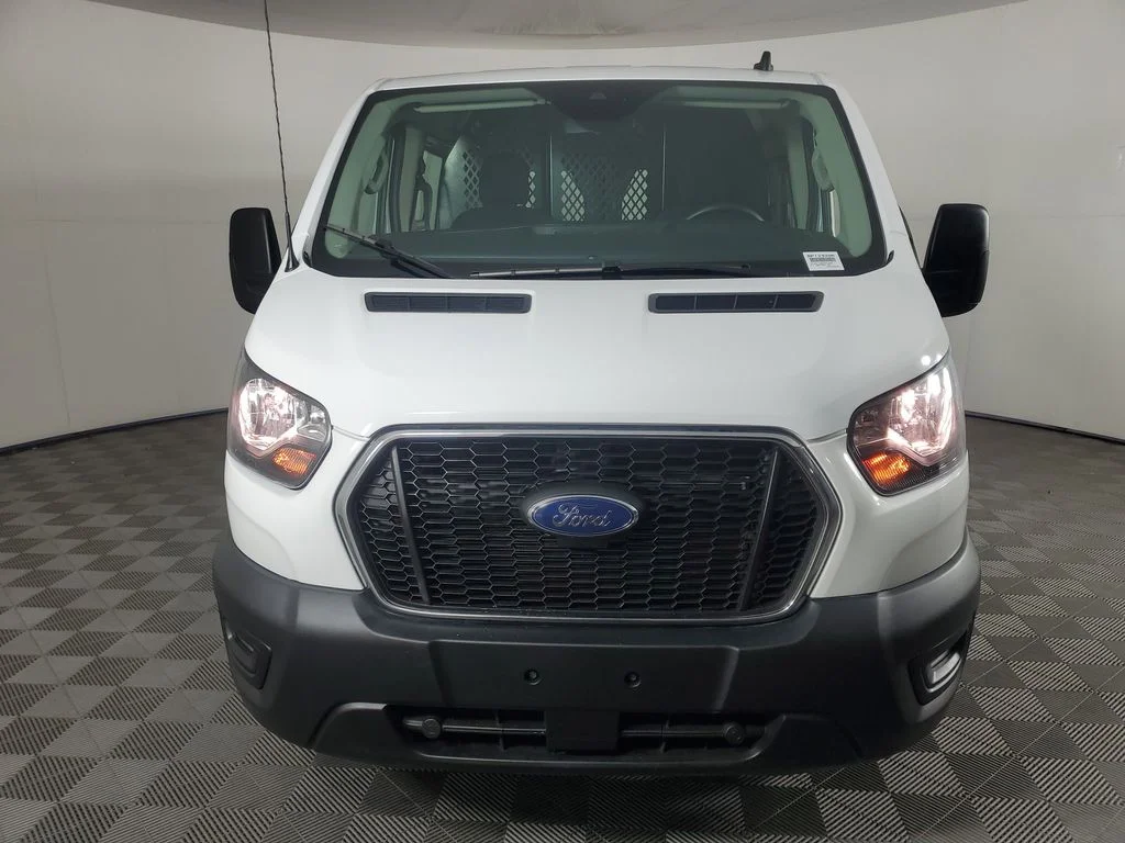 Used 2024 White Ford Base image 9