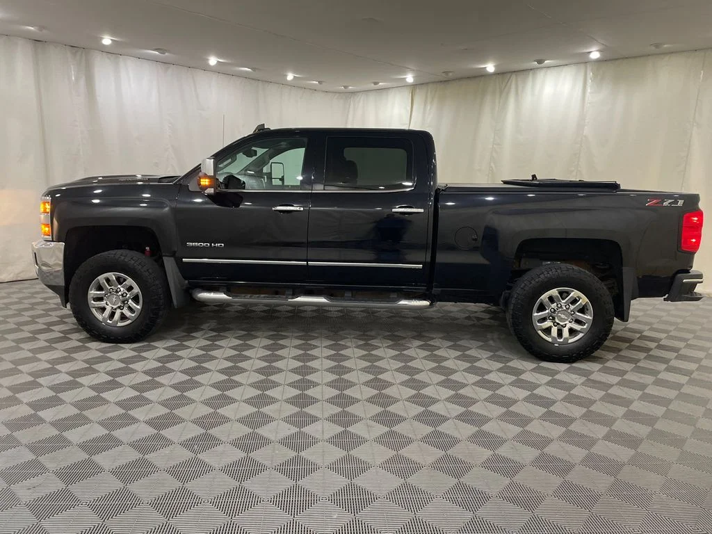 Used 2019 Mosaic Black Metallic Chevrolet LTZ image 9