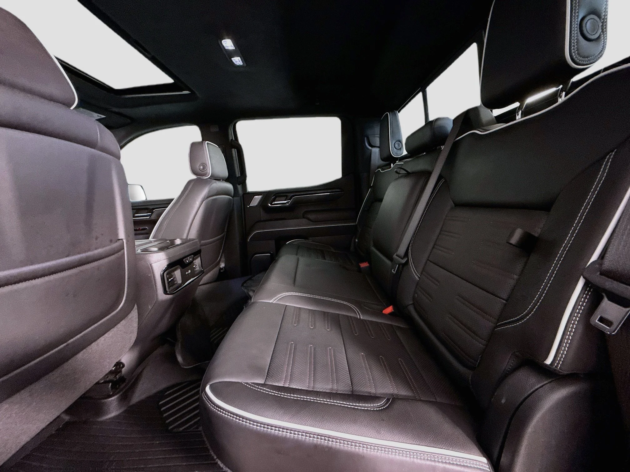 Used 2024 Onyx Black GMC AT4X image 27