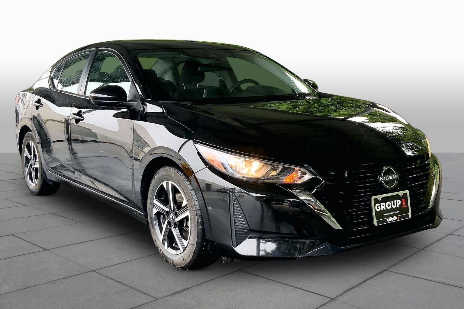 Used 2024 Super Black Nissan SV image 3