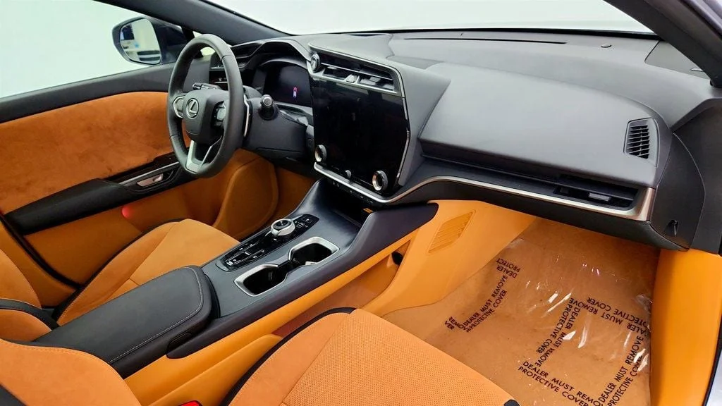 2023 Lexus RZ Luxury - Photo 25