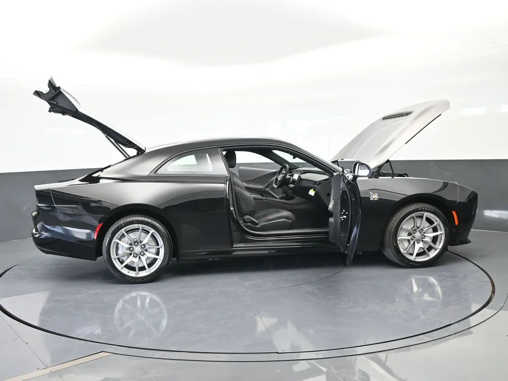 New 2026 Diamond Black Crystal Pearlcoat Dodge Scat Pack image 65