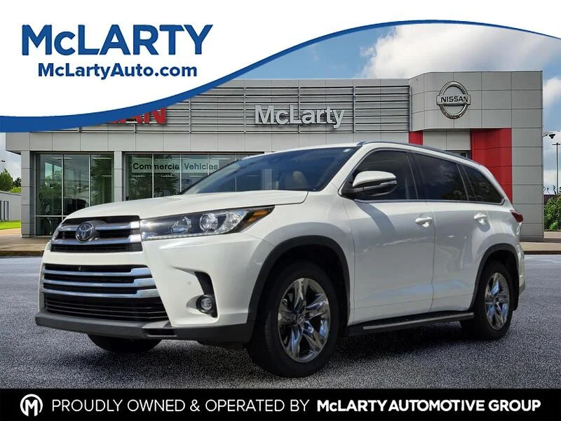 Used 2019 Blizzard Pearl TOYOTA LIMITED V6 FWD image 1