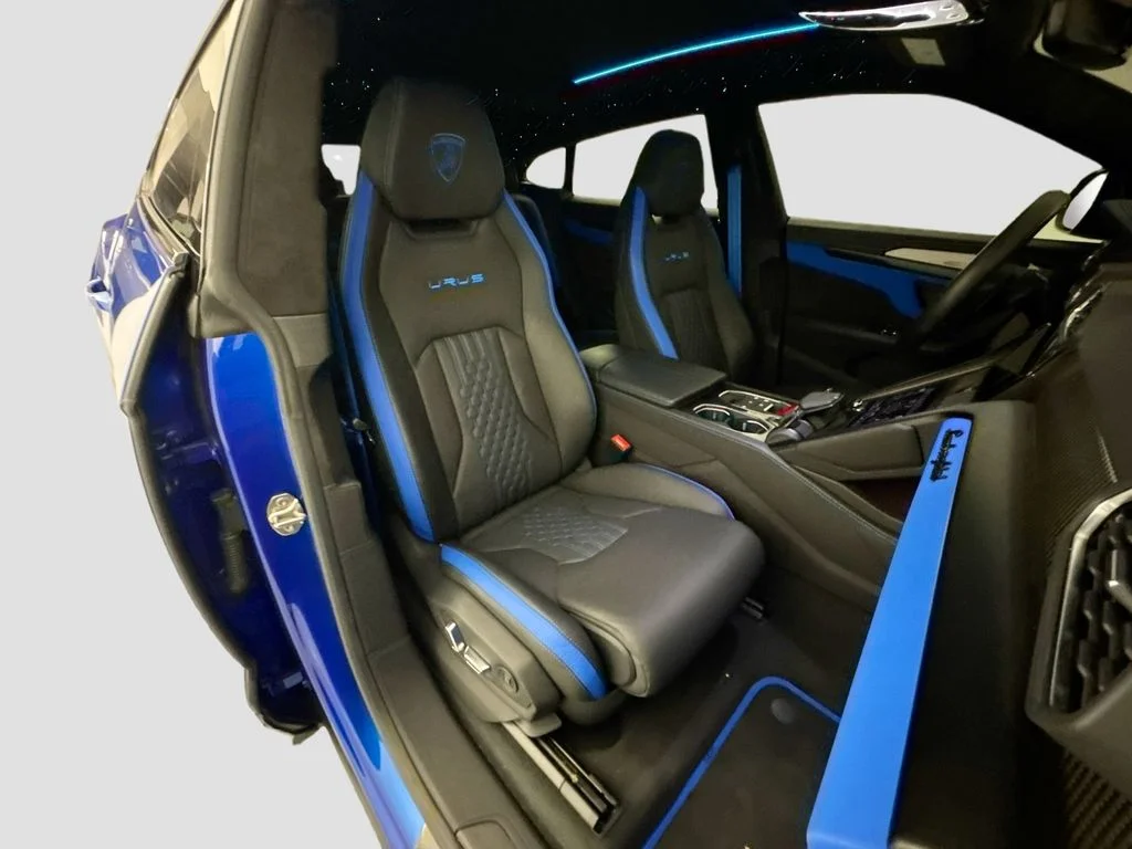 Used 2023 Blue Lamborghini S image 32