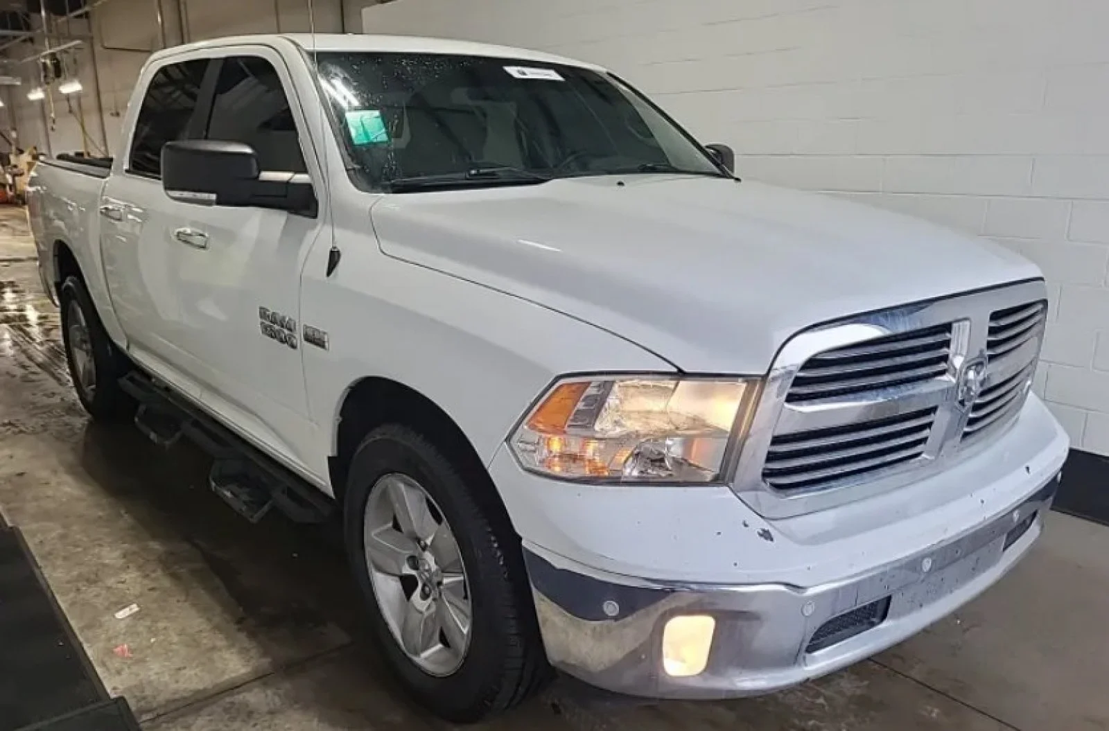 Used 2016 Bright White Clearcoat Ram Big Horn image 4