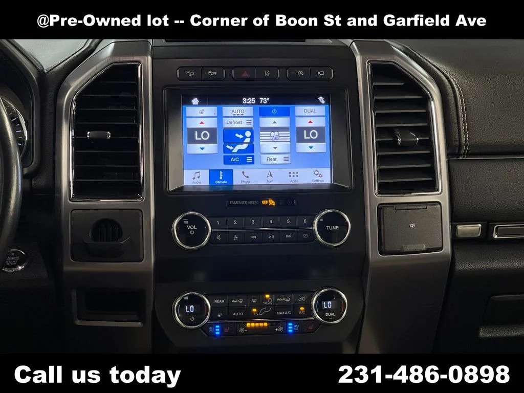 Used 2019 Black Ford Platinum image 19