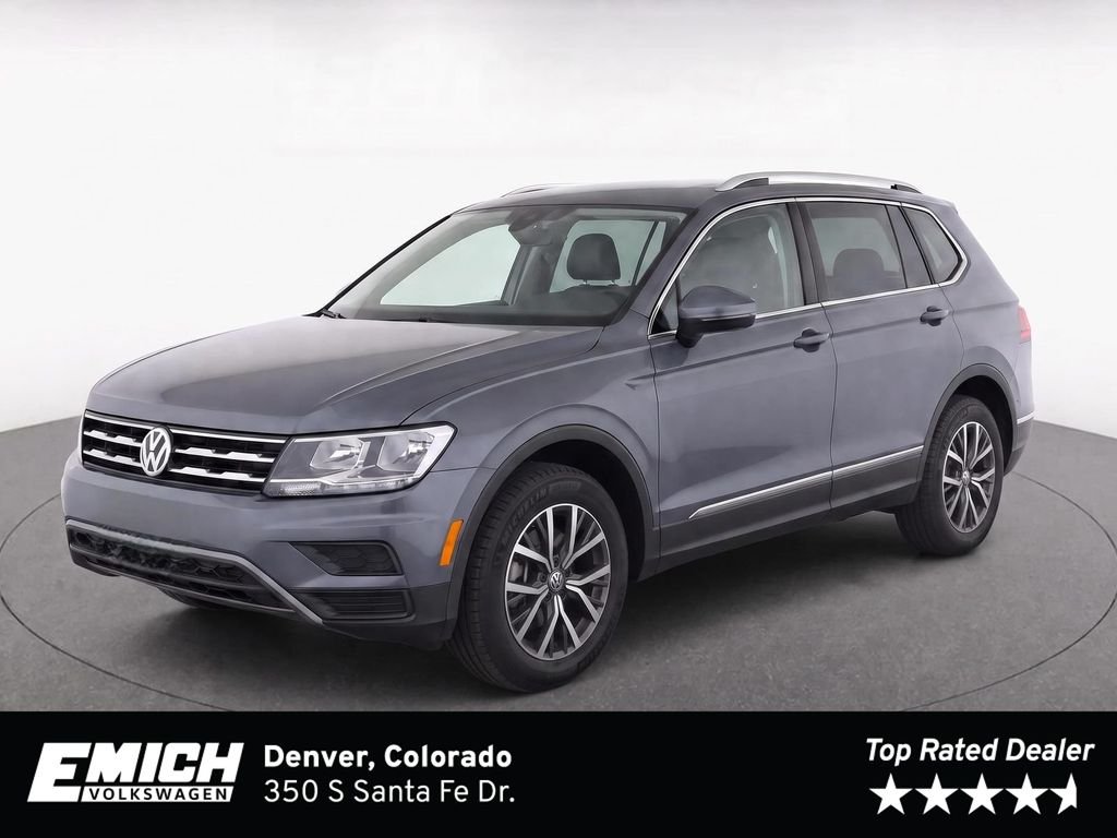 Used 2018 Gray Volkswagen 2.0T SE image 1