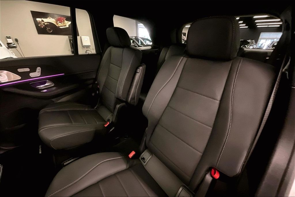 New 2026 Polar White Mercedes-Benz GLS 450 image 10
