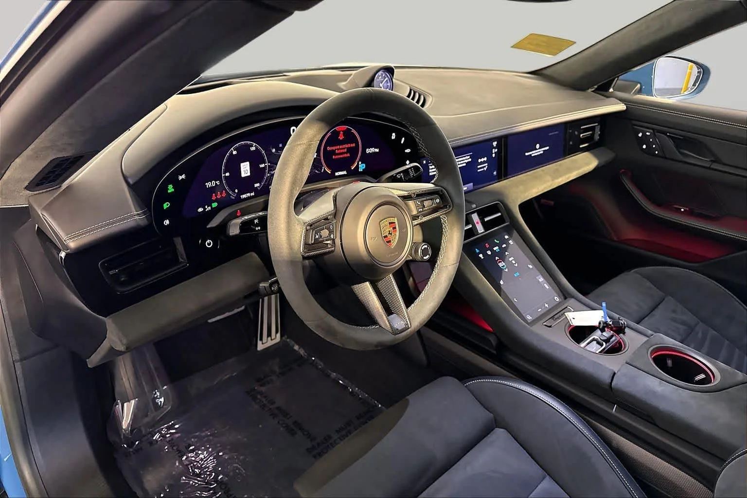 Used 2023 White Porsche GTS image 17