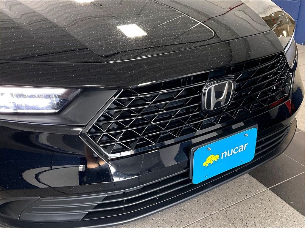 Used 2023 Black Honda LX image 31