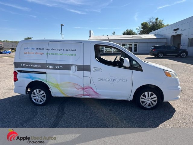 Used 2015 White Chevrolet 1LT image 2