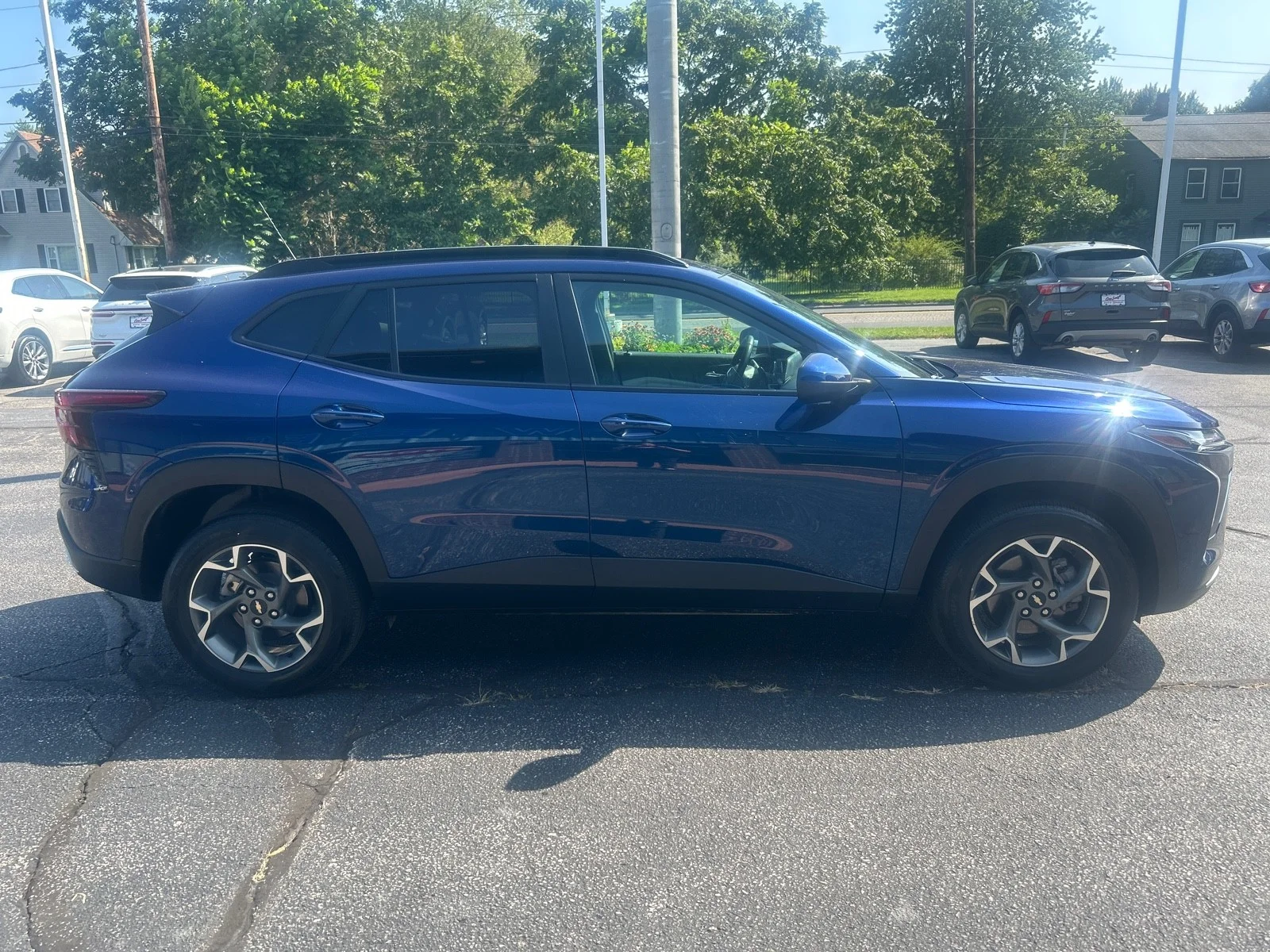 Used 2024 Blue Chevrolet LT image 5