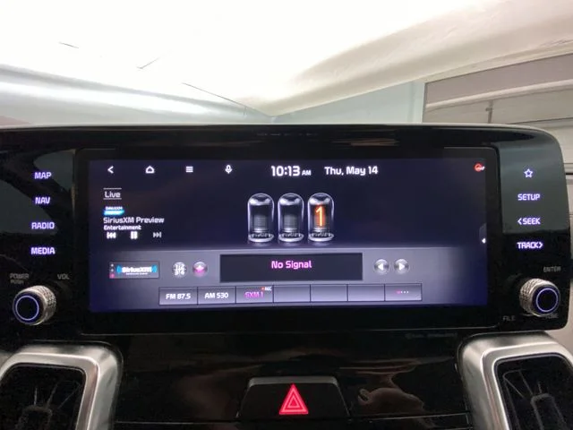 Used 2021 White Kia SX image 16