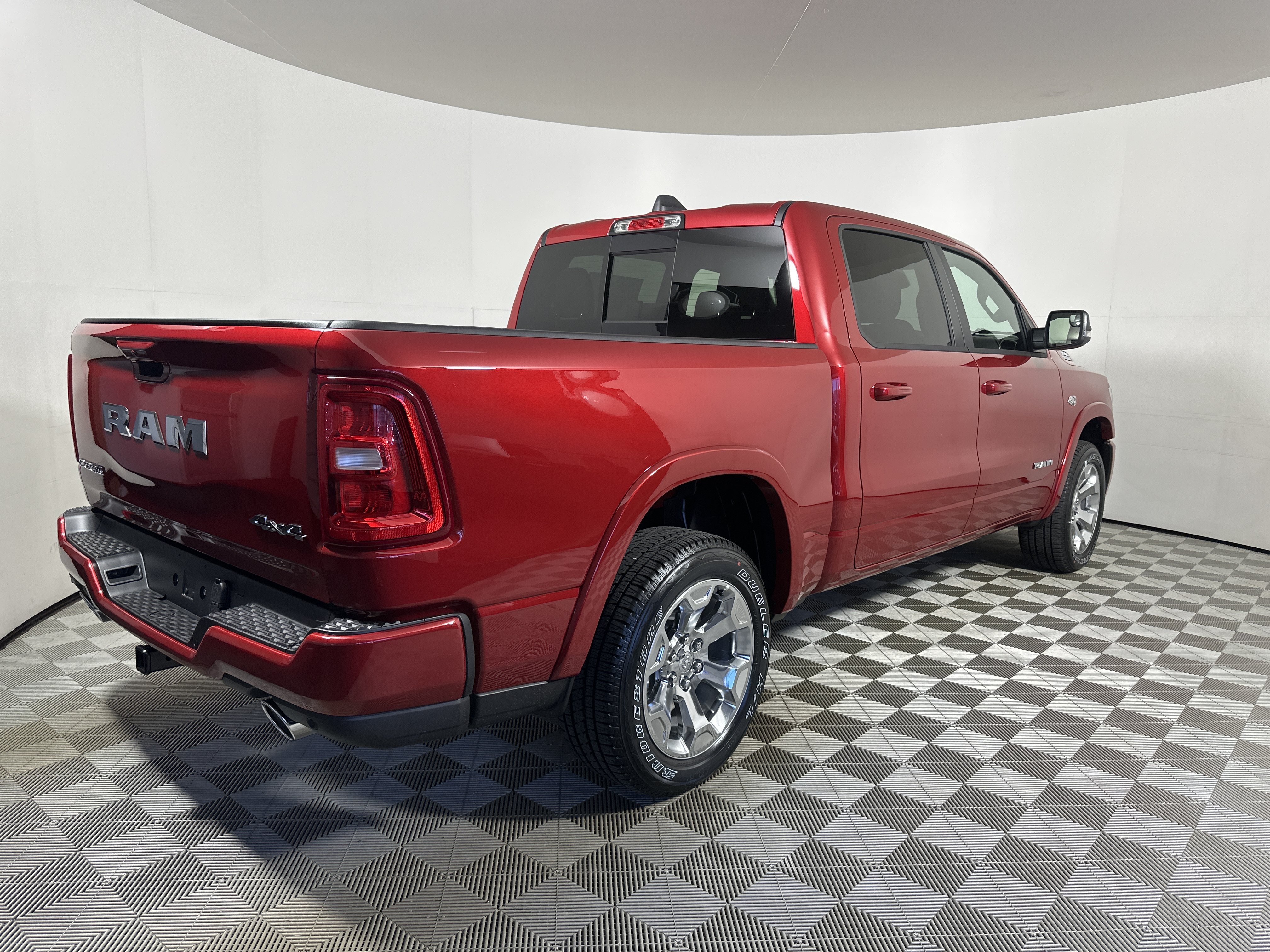 New 2026 Molten Red Pearl-Coat Exterior Paint RAM Big Horn image 7