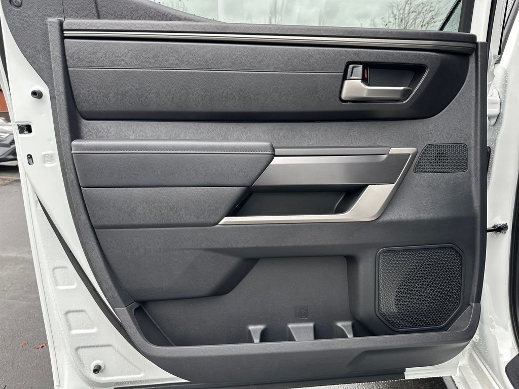 2026 Toyota Tundra SR5 - Photo 13