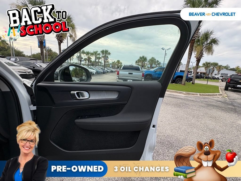 Used 2026  Volvo Core image 32