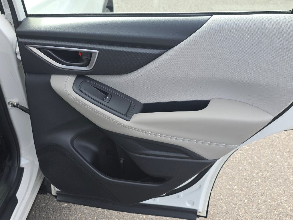 Used 2023 Crystal White Pearl Subaru  image 23