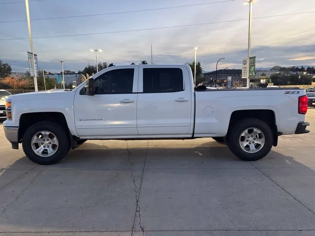 Used 2015 White Chevrolet LT image 11