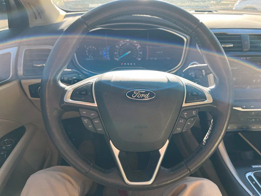 Used 2015 Guard Ford SE image 16