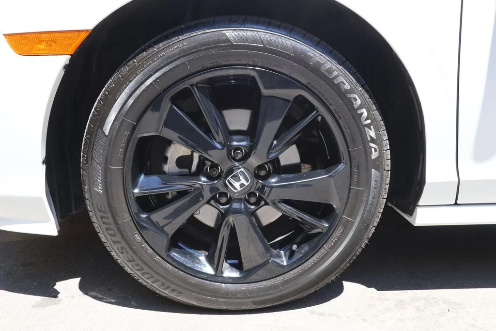 Certified Used 2024 Platinum White Pearl Honda Sport image 36