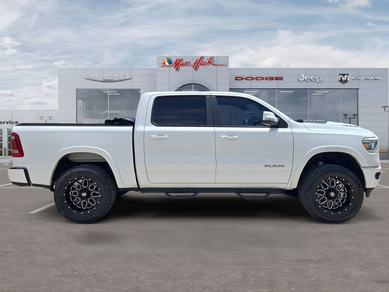 2019 RAM 1500 Laramie 4x4 Crew Cab 5'7's photo