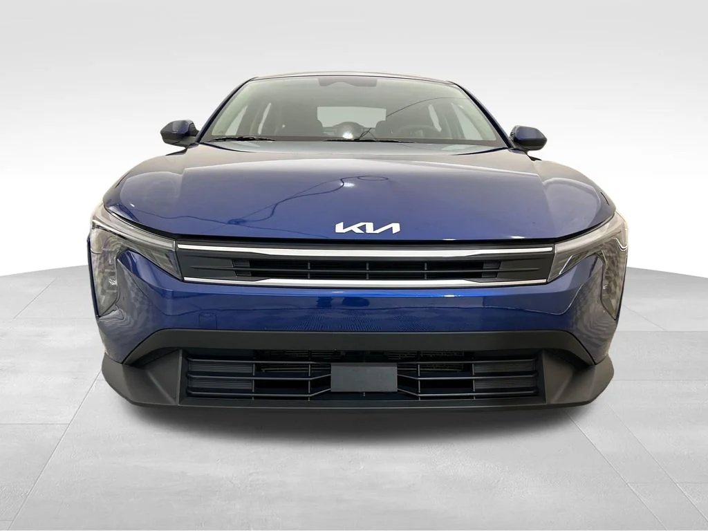 Used 2025 Blue Kia LXS image 9