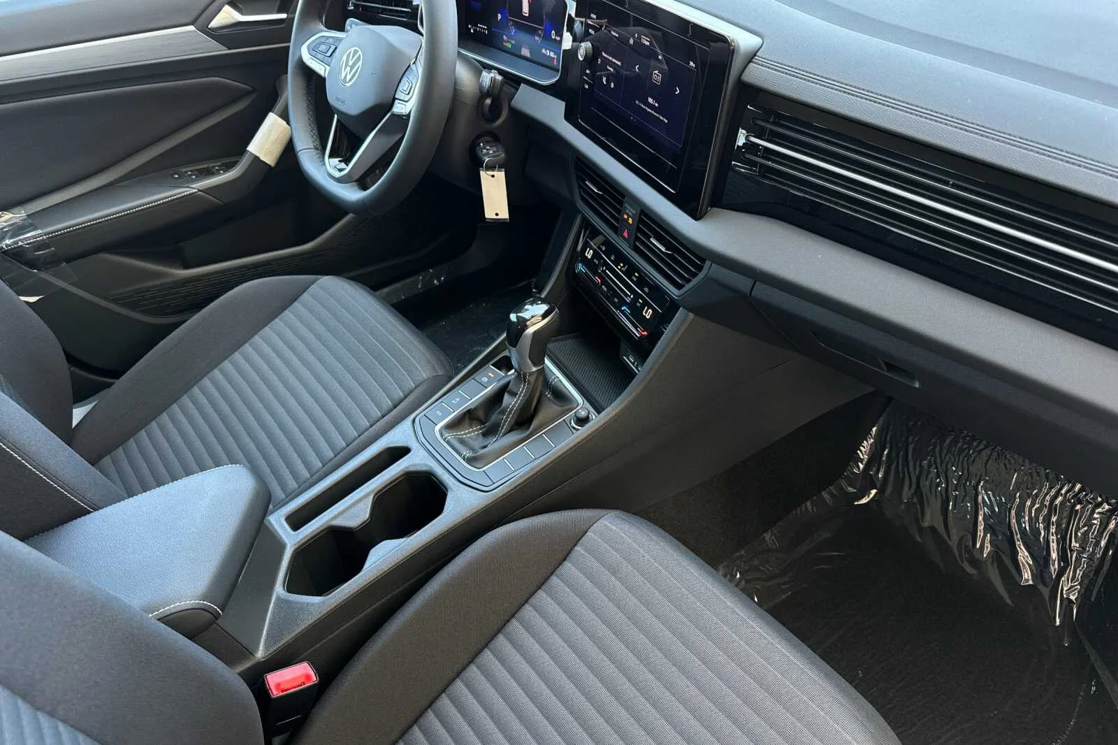 New 2026 White Volkswagen 1.5T S image 15