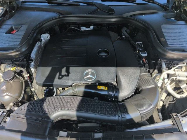 Used 2020  Mercedes-Benz GLC 300 image 29