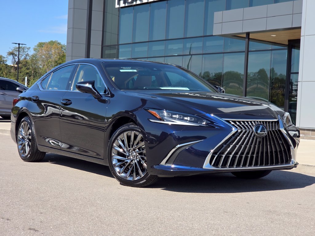 Certified Used 2025 NIGHTFALL MICA Lexus 300h Ultra Luxury image 2