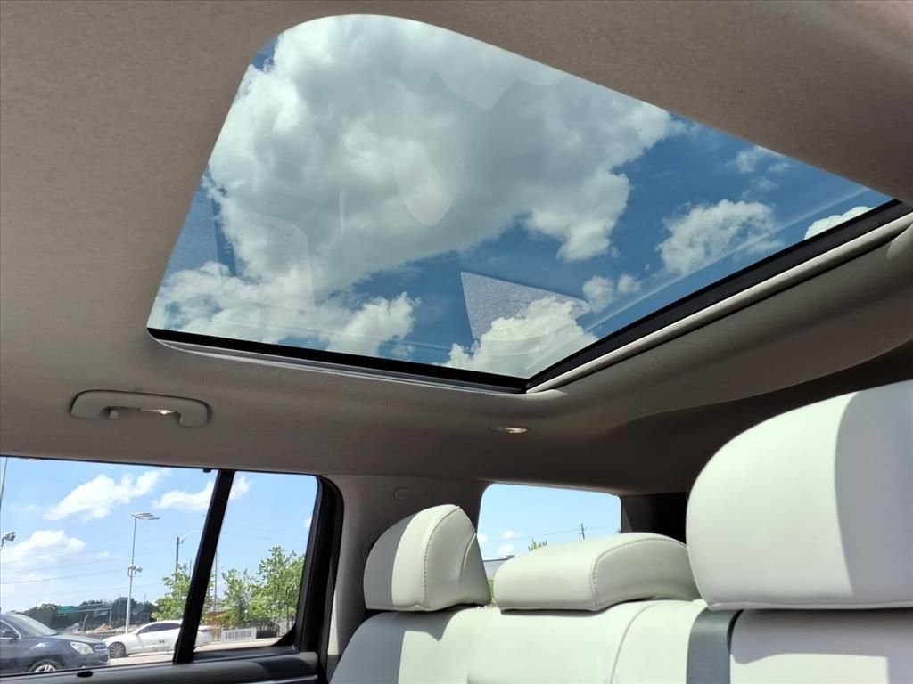 Used 2025 Gray Hyundai Limited image 17