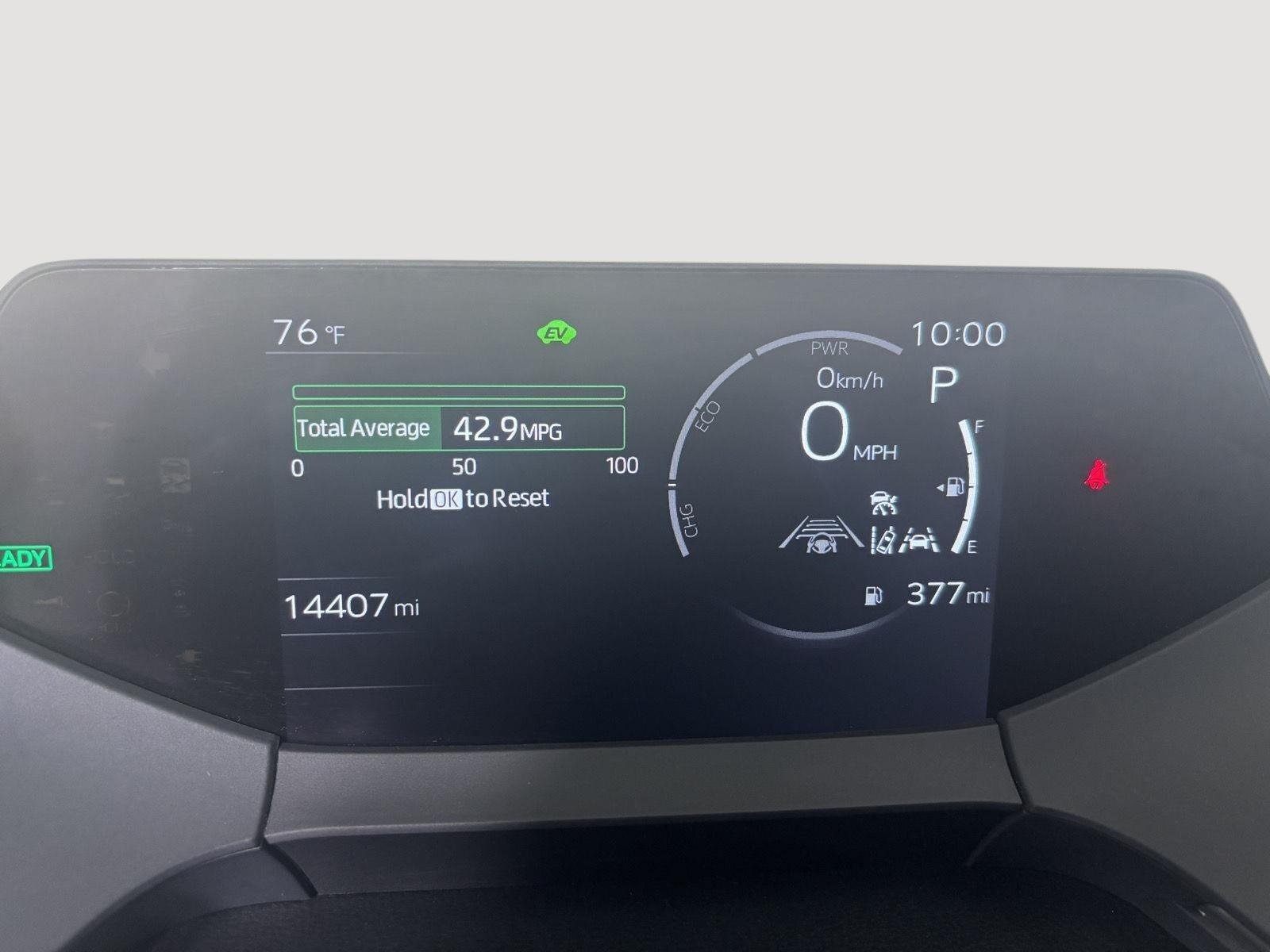 Used 2024 Wind Chill Pearl Toyota XLE image 2