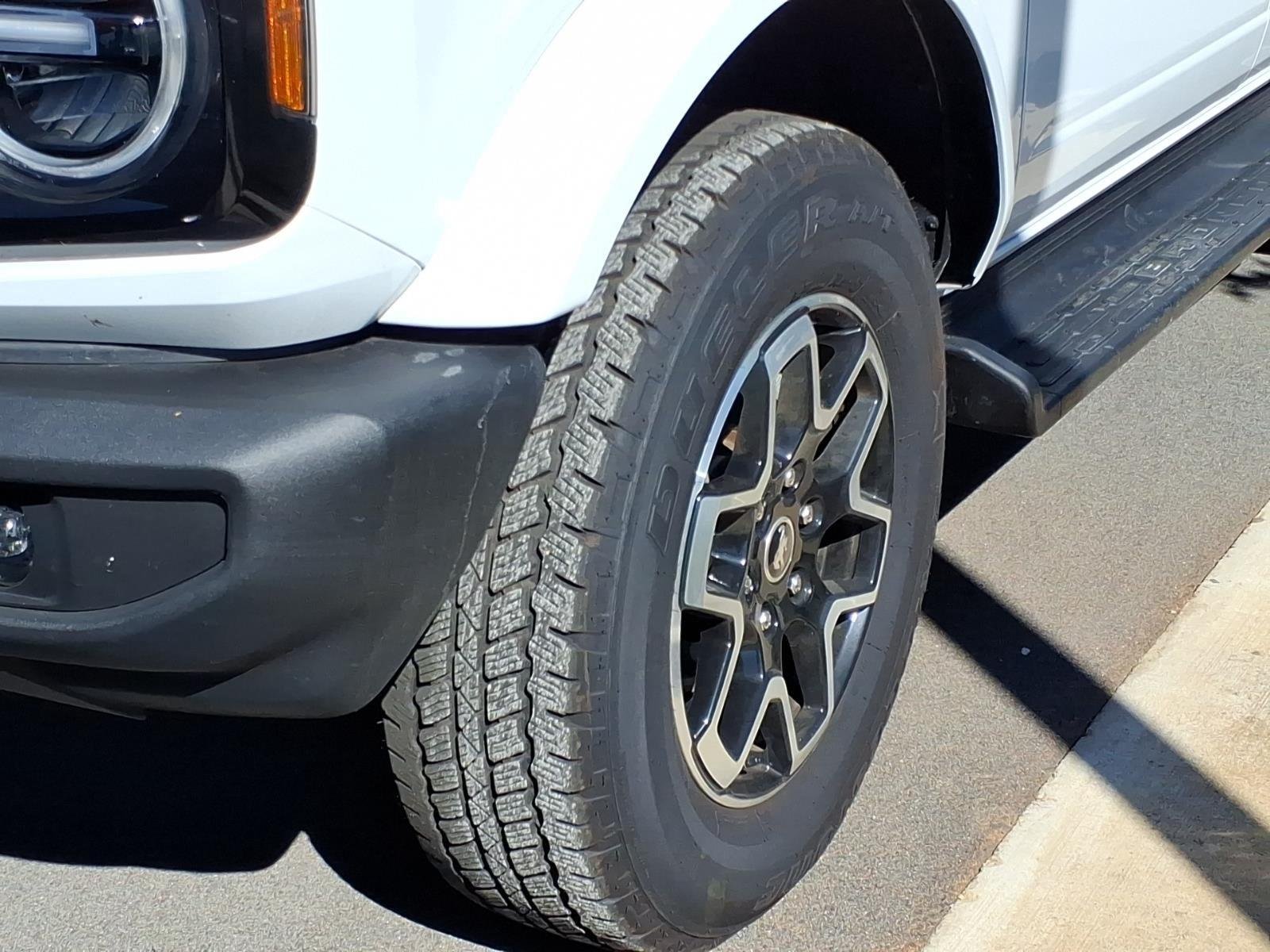 Used 2025 Oxford White Ford Outer Banks image 3