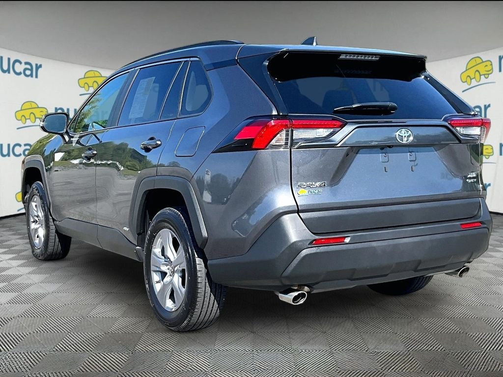 Used 2025 Gray Toyota XLE image 4