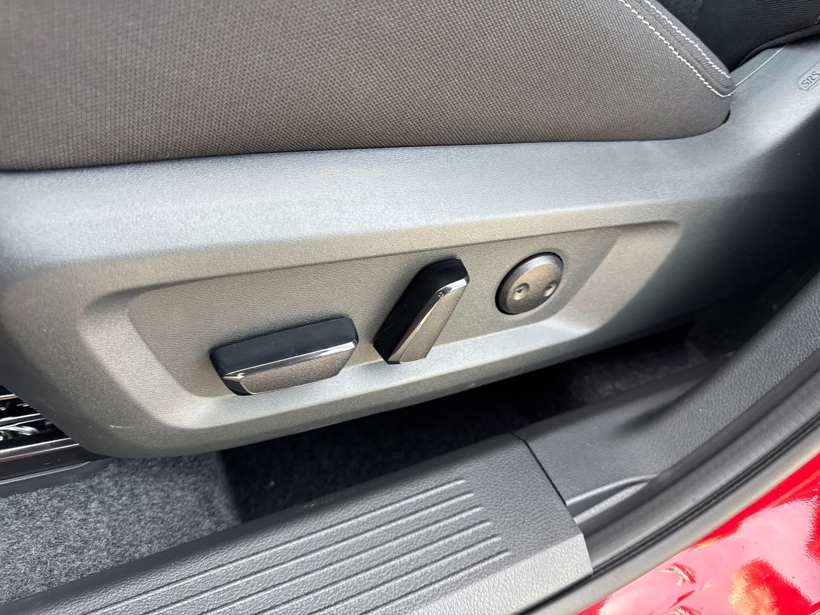 New 2026 Nissan Rogue SV 4D Sport Utility