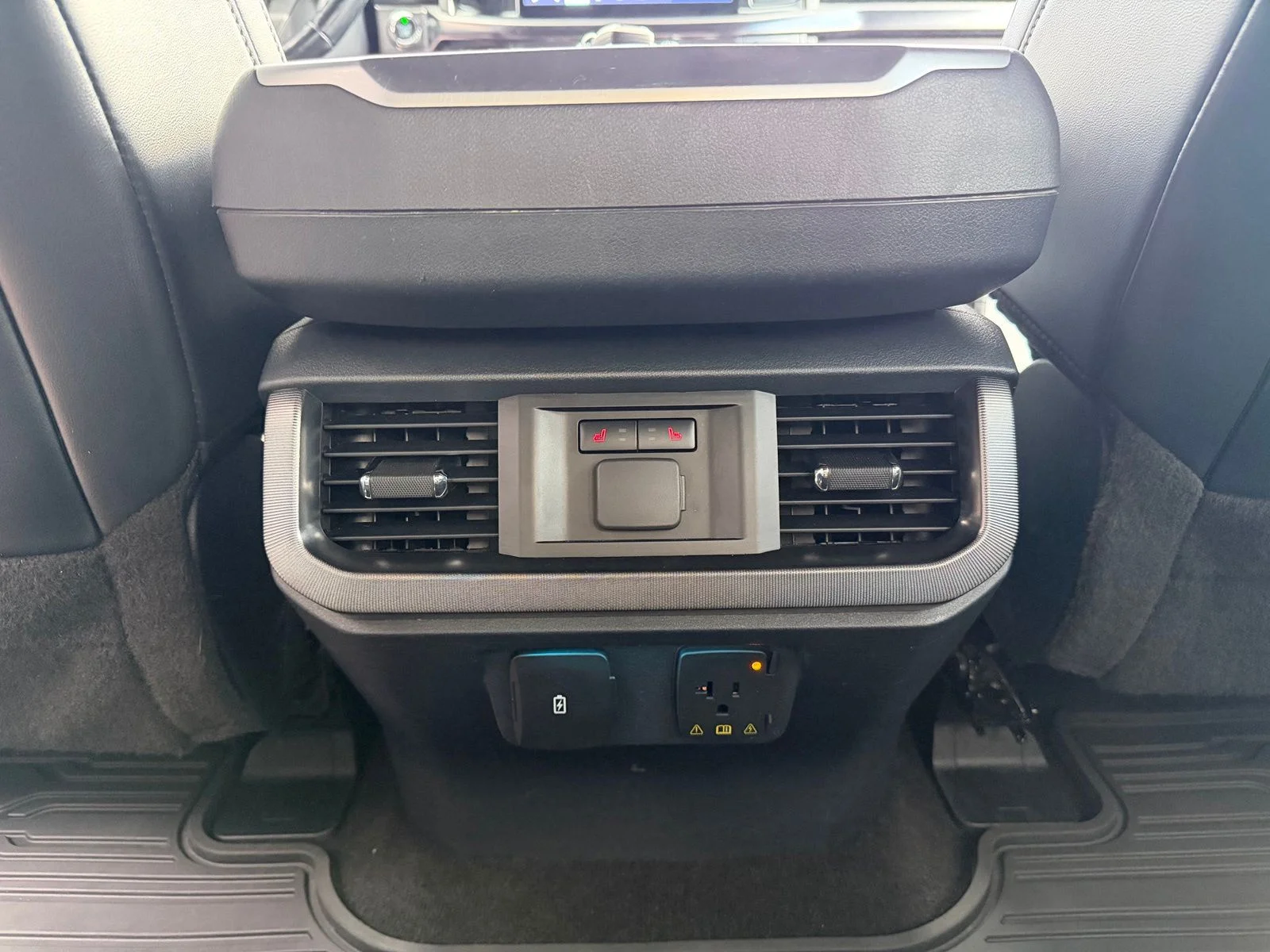 Used 2023 Black Ford Platinum image 29