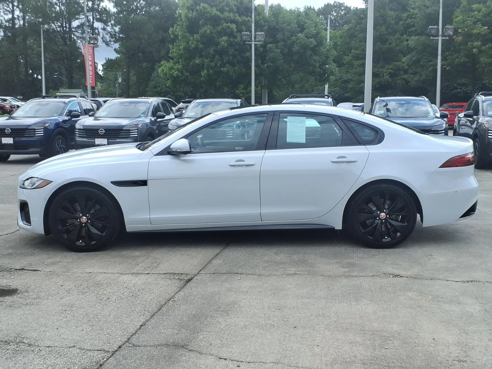 Used 2021 Yulong White Metallic Jaguar R-Dynamic SE image 3