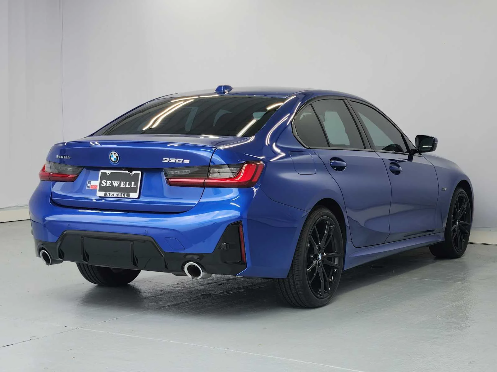 Certified Used 2023 Portimao Blue Metallic BMW 330e image 4