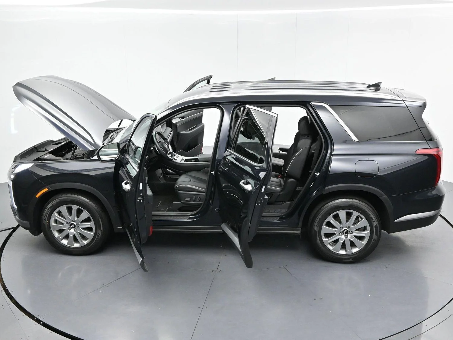 Used 2023 Moonlight Cloud Hyundai SEL image 39