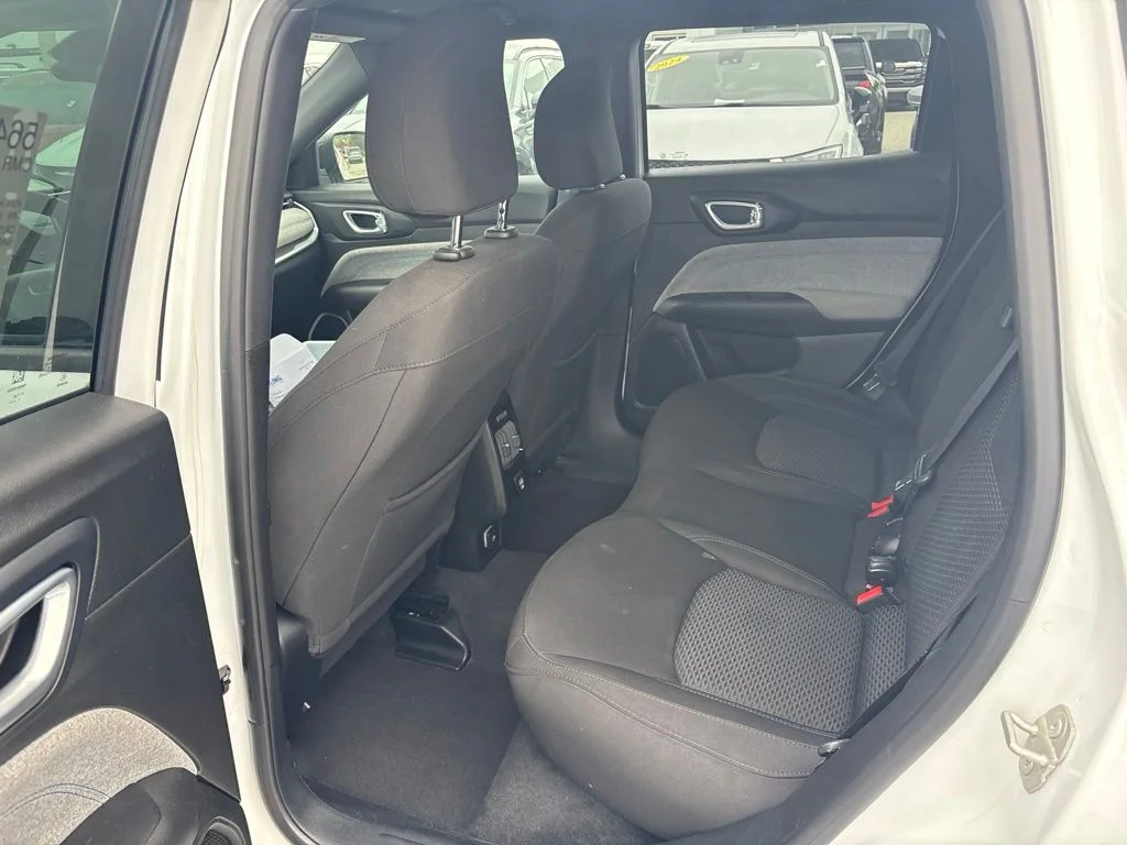 Used 2023 White Jeep Sport image 8