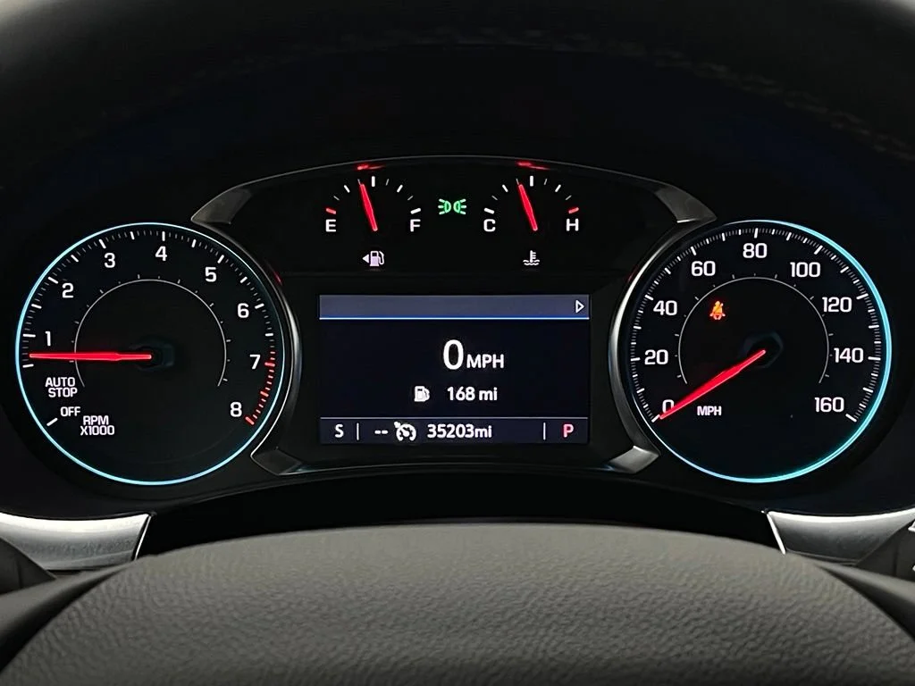Used 2023 Northsky Blue Metallic Chevrolet LT Cloth image 22
