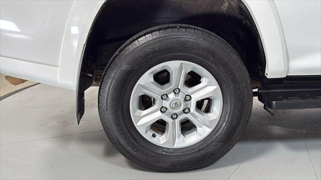 Certified Used 2022 ICE CAP Toyota SR5 image 22
